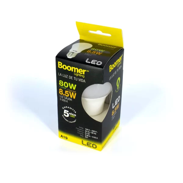 FOCO LED A19 8.5 W BOOMER FOLBO0A198.53000 ( LUZ CALIDA )